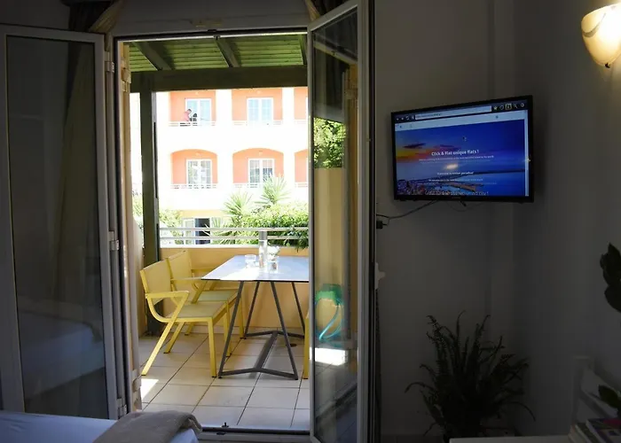 Ariadni Premium Click & Flat Rethymno