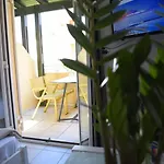 Ariadni Premium Click & Flat Апартаменти *